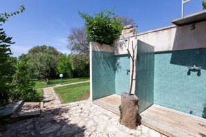 Property grounds - Villa Giorgisa Apartment 1 Pool Sea View, Ugento, Italy (Ugento)