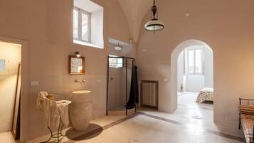 5 Schlafzimmer, kostenloses WLAN, Bettwäsche