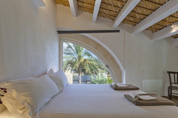 2 bedrooms, free WiFi, bed sheets - Villa Pruno, Scicli, Italy (Scicli)