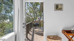 Interior - Mollymook Breeze Summ (Narrawallee)