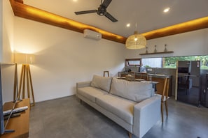 Deluxe Villa | Living area