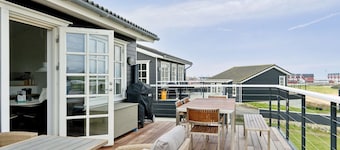 "Ewelina" - 150m from the sea by Interhome