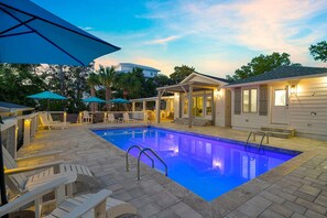 Pool - Fun in the Sun - Vacation Home with Private Pool, Pickleball Court & Includes Golf Cart (Miramar Beach)