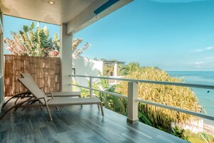 House | Balcony