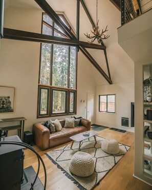 TV, fireplace - Hygge Barn/Featured in Sunset Mag /Walk to Lake (Tahoma)