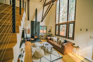 TV, fireplace - Hygge Barn/Featured in Sunset Mag /Walk to Lake (Tahoma)