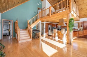 المنشأة من الداخل