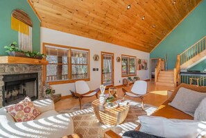 TV, videogames, escritórios