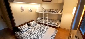 1 bedroom, bed sheets