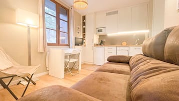 Televisión, tenis de mesa y libros