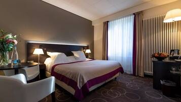 1 bedroom, desk, iron/ironing board, WiFi