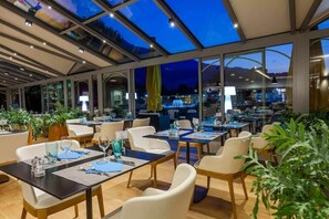 تناول الطعام