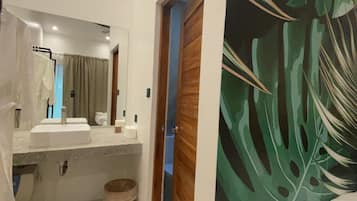 Standard Room | 1 bedroom, free minibar, laptop workspace, soundproofing