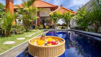 Ulkouima-allas, lämmitetty uima-allas