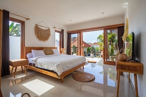 2 Schlafzimmer, Zimmersafe, Schreibtisch, Bügeleisen/Bügelbrett