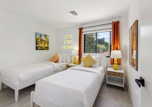 4 bedrooms, desk, iron/ironing board, travel crib