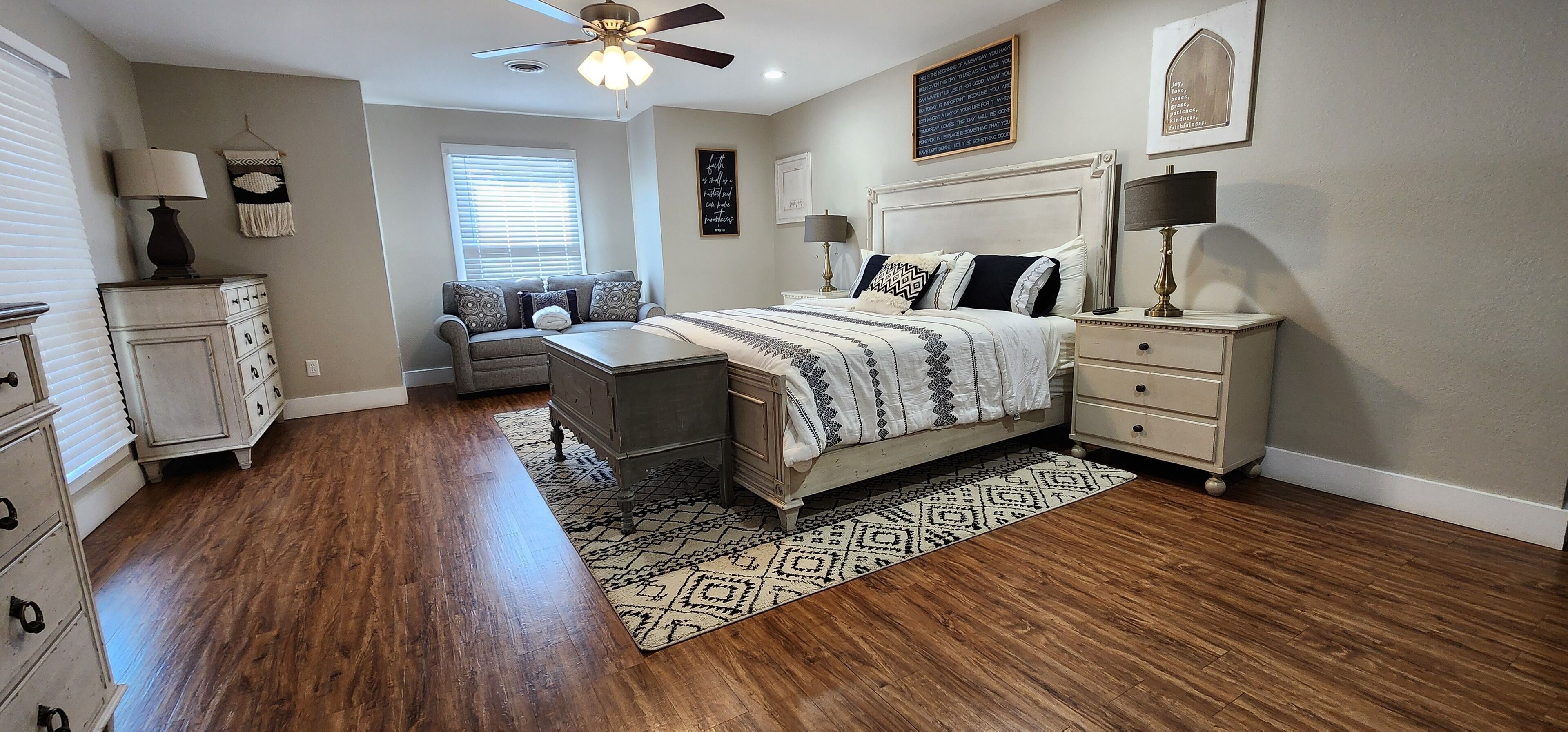 6 Schlafzimmer, Bügeleisen/Bügelbrett, Reisekinderbett, kostenloses WLAN