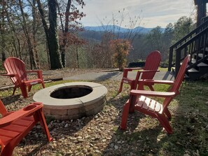 Property grounds - Scenic views, firepit & hot tub-9 Min to The Islan (Sevierville)