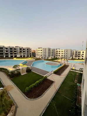 Outdoor pool - Cozy 1-bedroom apartment in brilliant South Sinai Governorate with WiFi, AC (South Sinai Governorate)