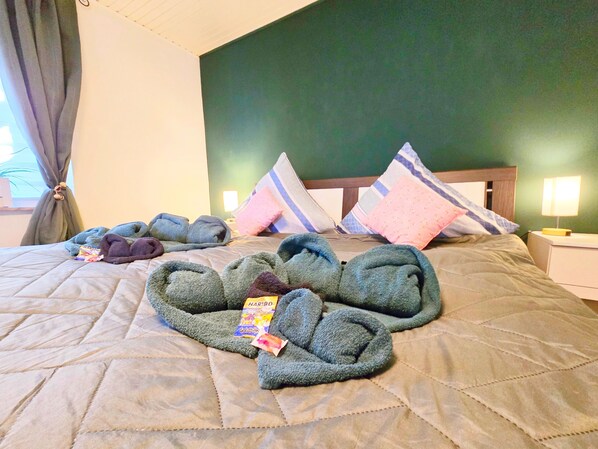 1 bedroom, free WiFi, bed sheets