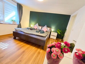 1 bedroom, free WiFi, bed sheets