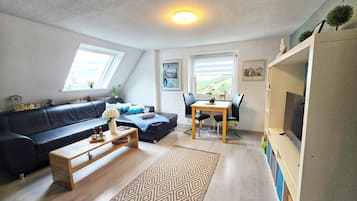 TV, fireplace, DVD player, stereo
