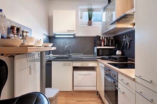 Ferienwohnung 'Blackforest Perla' Schöne FeWo mit Hallenbad, privater Terrasse, gutem WLAN