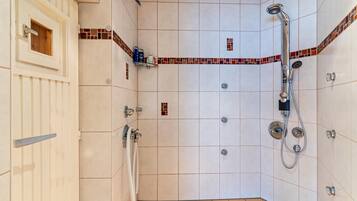 Shower, towels