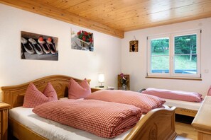 3 bedrooms, iron/ironing board, free WiFi, bed sheets - Apartment 'Sonnerhof Hofsgrund' with Mountain View, Shared Terrace and Wi-Fi (Oberried)