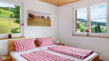 3 chambres, fer et planche Ă repasser, Wi-Fi gratuit, draps fournis