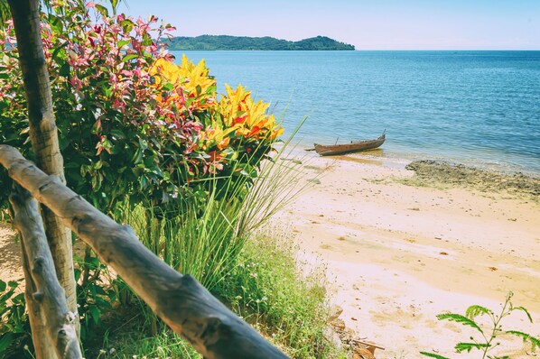전용 해변, 무료 비치 카바나, 일광욕 의자, 해변 마사지