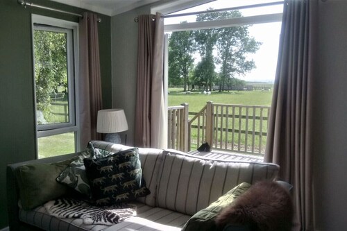 Puddledock - luxury lodge - Kent countryside