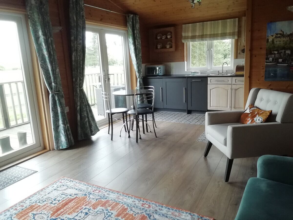 Televisie en een open haard