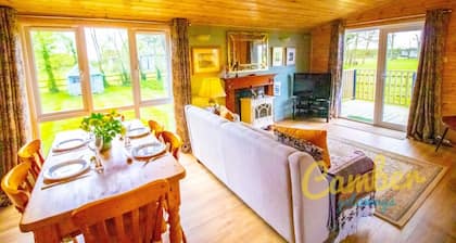 Rainbow Petty - Pine lodge - Kent countryside