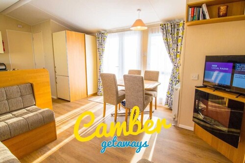 SP90 - Camber Sands Holiday Park - Dog Friendly