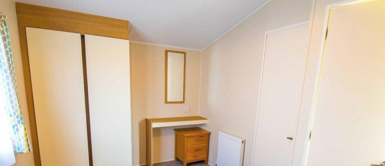 2 bedrooms, bed sheets