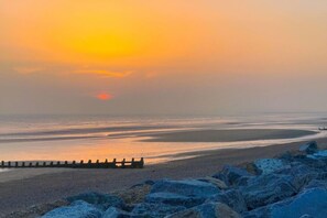 Beach nearby - LBL18 - 3B - Parkdean Resorts - Camber Sands (Camber)