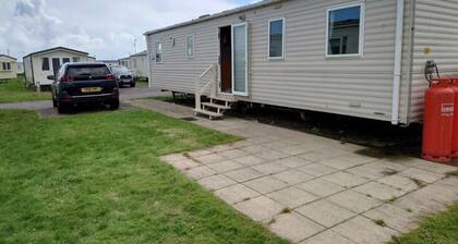 LBL18 - 3B - Parkdean Resorts - Camber Sands