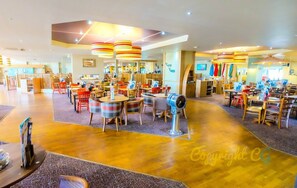 Dining - LBL18 - 3B - Parkdean Resorts - Camber Sands (Camber)