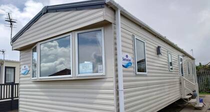 LBL18 - 3B - Parkdean Resorts - Camber Sands