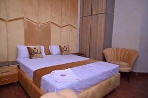 Free WiFi - Hotel Royal Galaxy (Lahore)