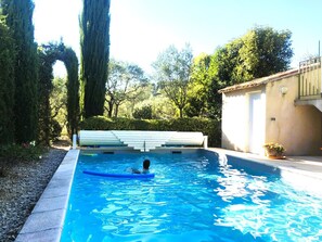 Alberca al aire libre 
