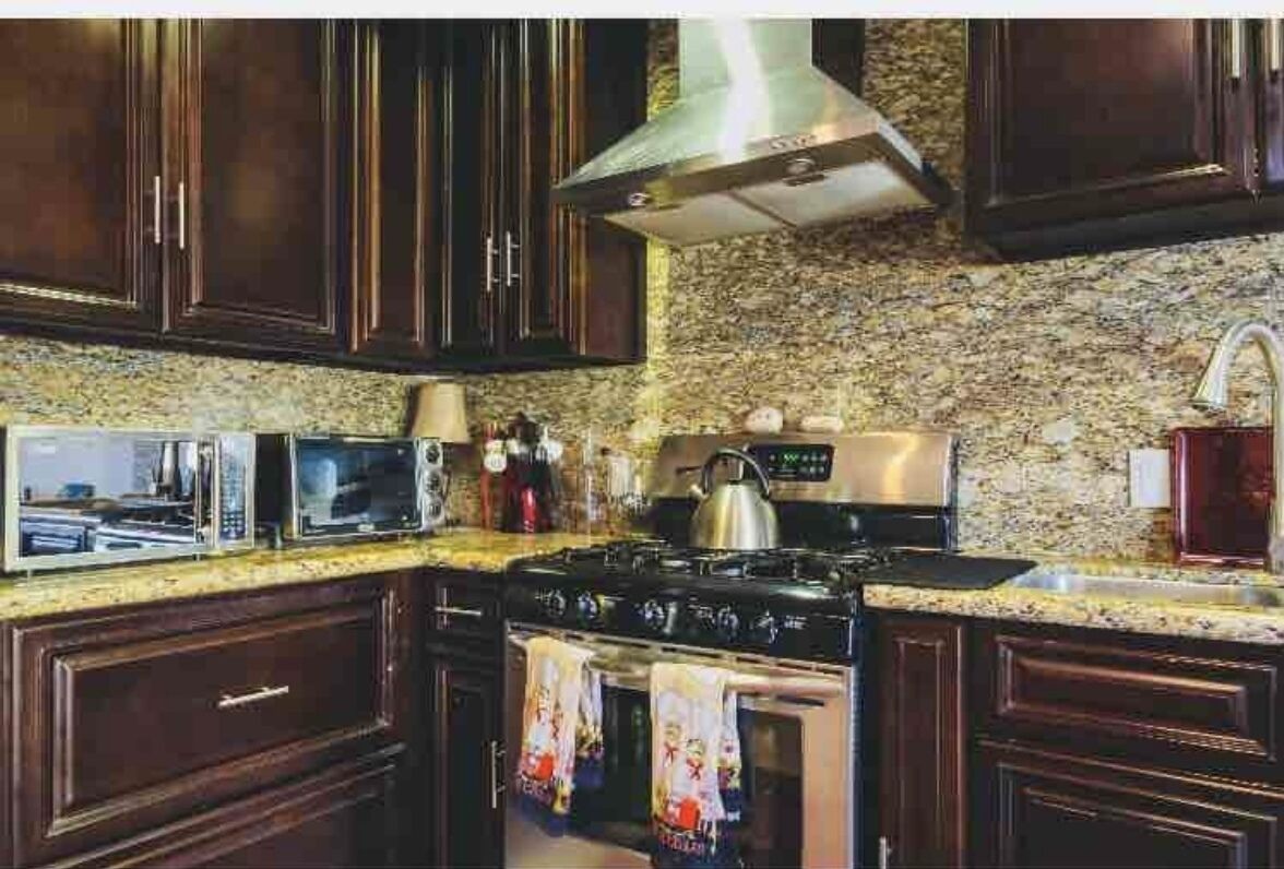 Price cut! Beautiful oasis alol upgraded. Recently replaced mattress and living!