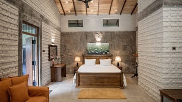 Luxury Villa, 2 Bedrooms, River View | 1 bedroom, desk, free WiFi, bed sheets