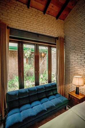 Living area - Arsulana Eco Lodge (Ginigathena)