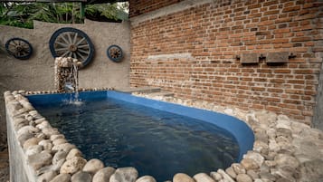 5 udendørs pools