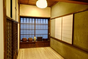 Family House | 1 bedroom, bed sheets