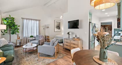 Boise Bungalow by Velo N End Studio w Hot Tub