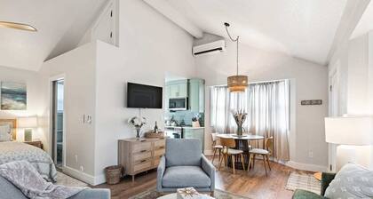 Boise Bungalow by Velo N End Studio w Hot Tub