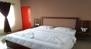 Deluxe Room | 1 bedroom, free WiFi - VNE Mira Resort (Morjim)